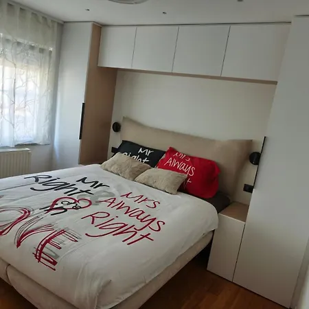 Luxury Elis With Private Pool