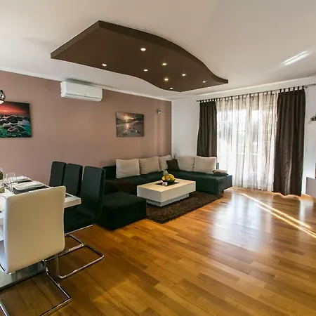 Luxury Elis With Private Pool *