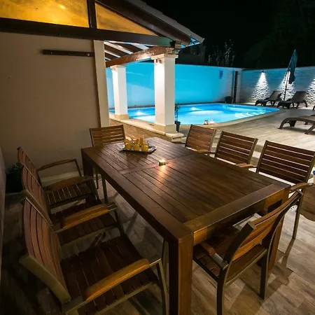 Luxury Elis With Private Pool *