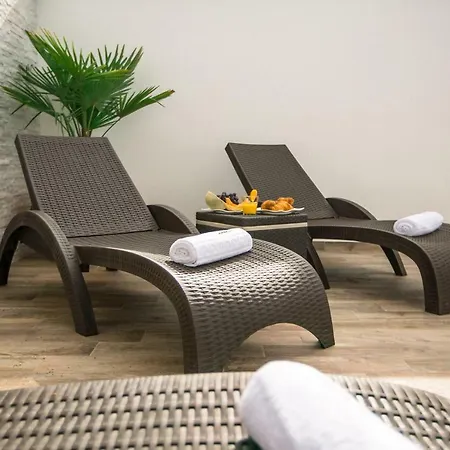 Luxury Elis With Private Pool