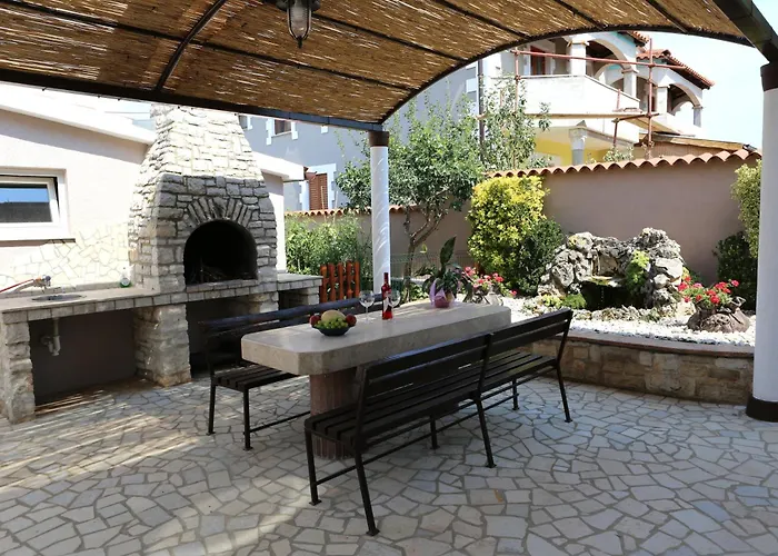 Luxury Elis With Private Pool 아파트