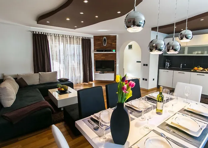 Luxury Elis With Private Pool 아파트 풀라