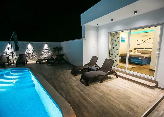 Luxury Elis With Private Pool *