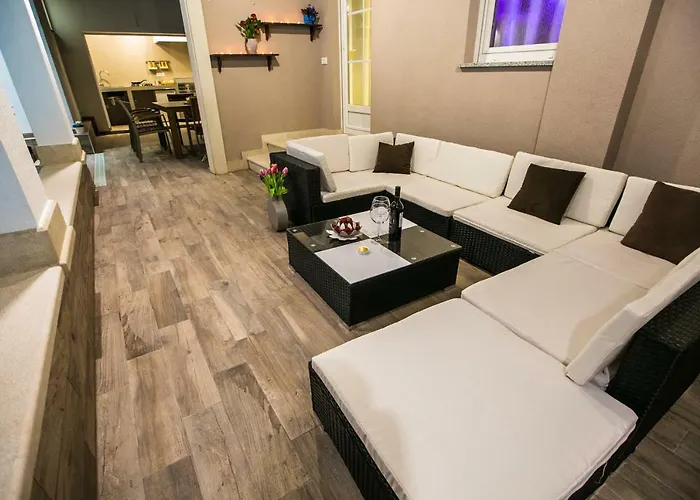 Luxury Elis With Private Pool *