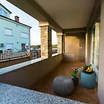 Elis Apartment