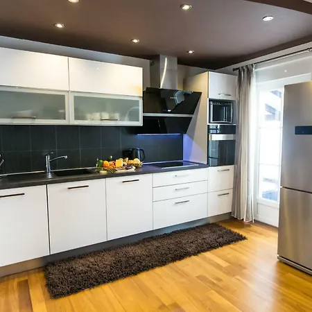 Luxury Elis With Private Pool Daire Pula